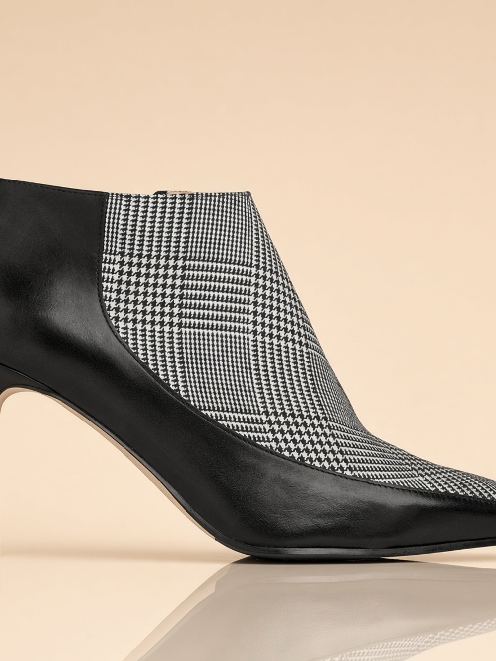 LK Bennett Black & Houndstooth Pointed-Toe Booties